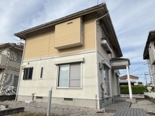 彦根市日夏町　中古戸建て住宅